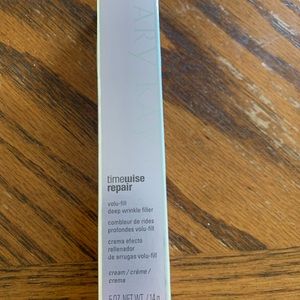 Mary Kay Volu-fill deep wrinkle filler
